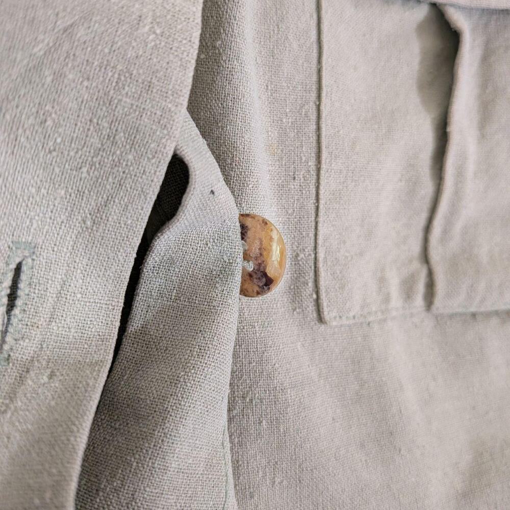 Selene Sport 100% silk short‑sleeve button‑up shirt in light sage, size S - Picture 4 of 7